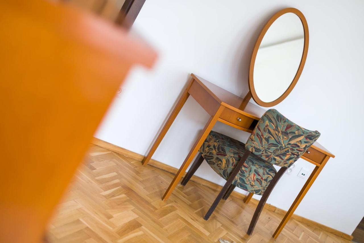 Luxusni Velky Apartman S Terasou V Centru Litomysle Exterior foto