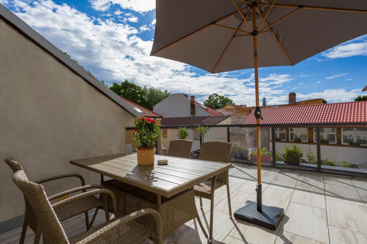 Luxusni Velky Apartman S Terasou V Centru Litomysle Exterior foto