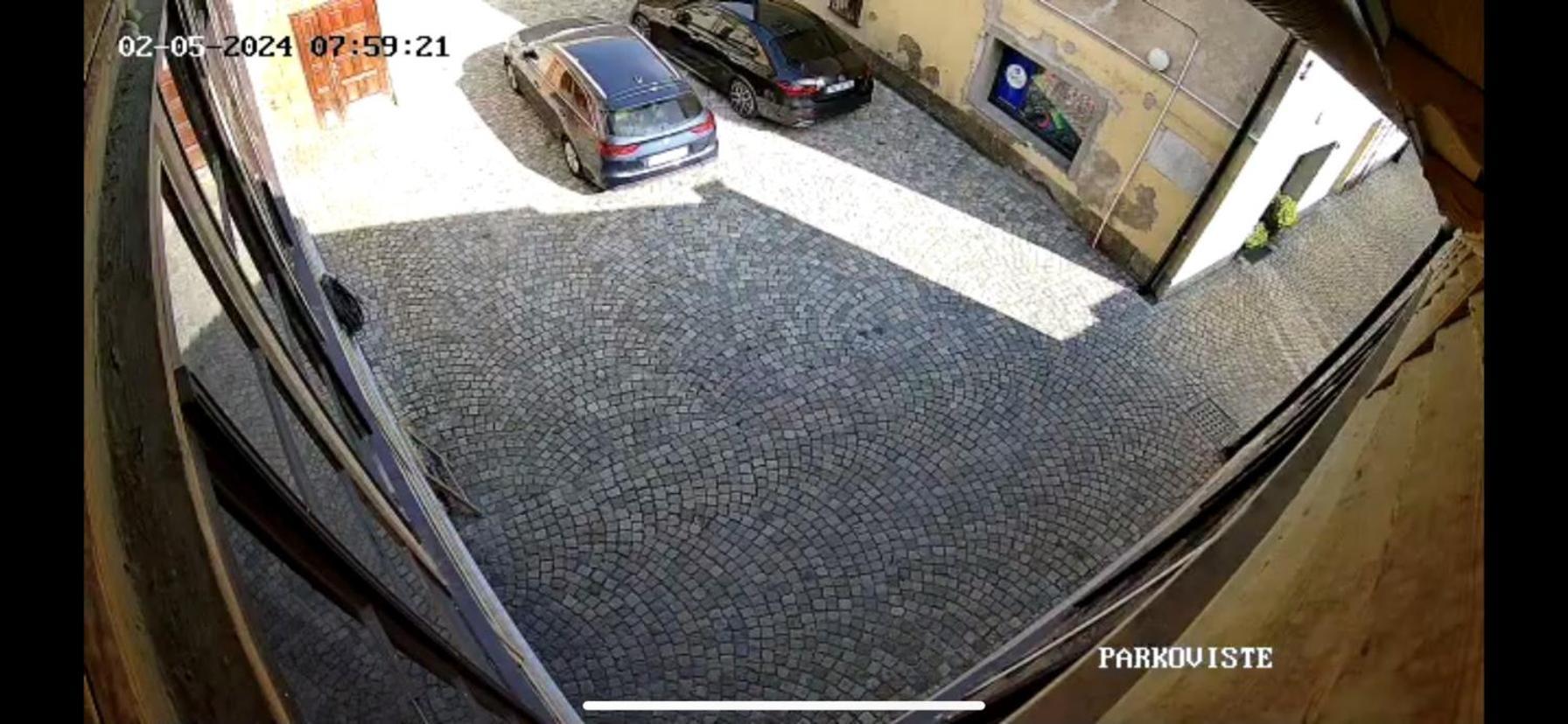 Luxusni Velky Apartman S Terasou V Centru Litomysle Exterior foto