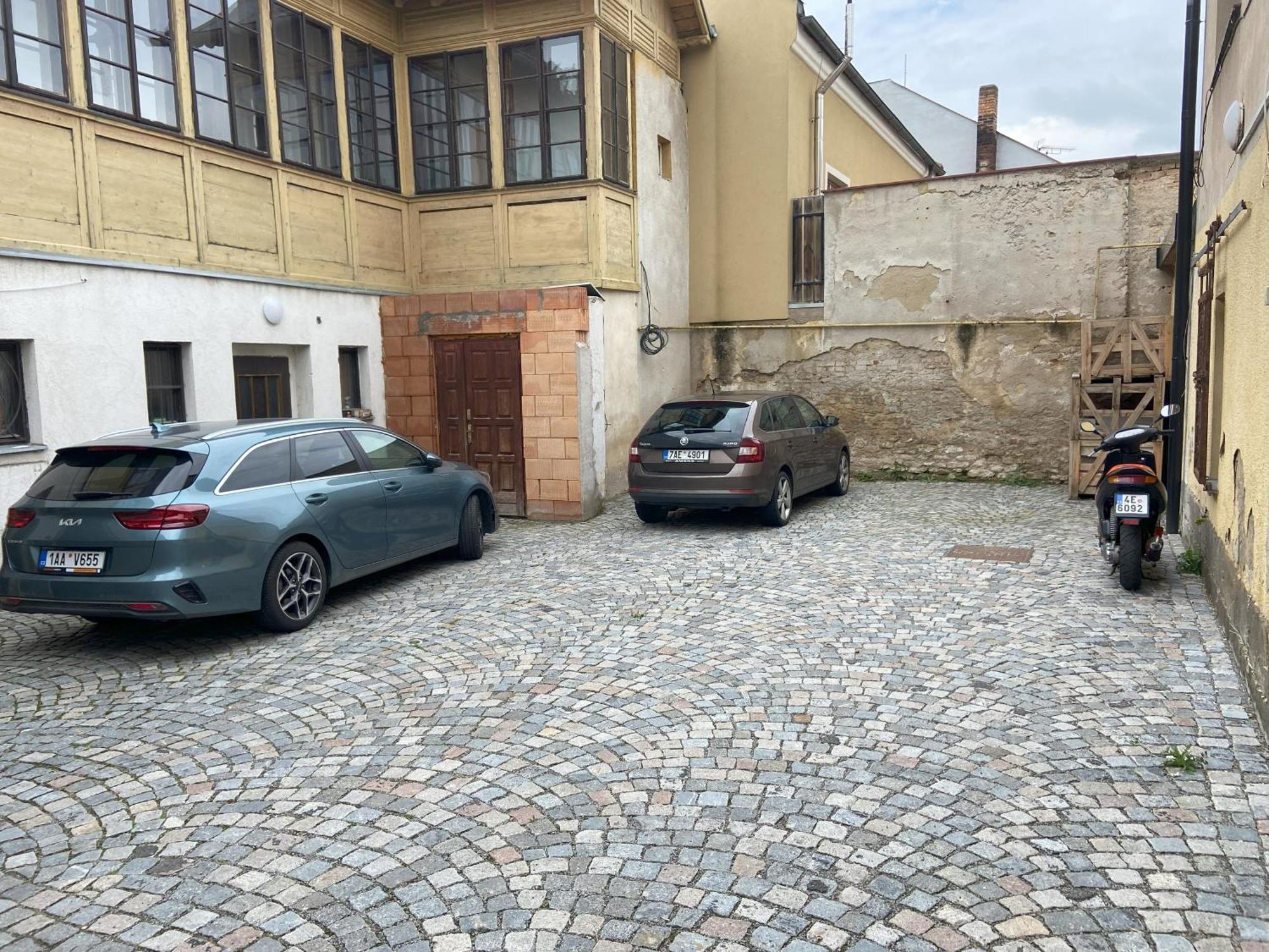 Luxusni Velky Apartman S Terasou V Centru Litomysle Exterior foto